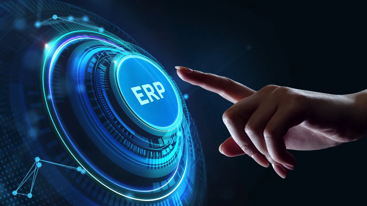 gestão de estoque para e-commerce, mostrando a interconexão entre ERP, Loja Virtual, Marketplaces e Logística.